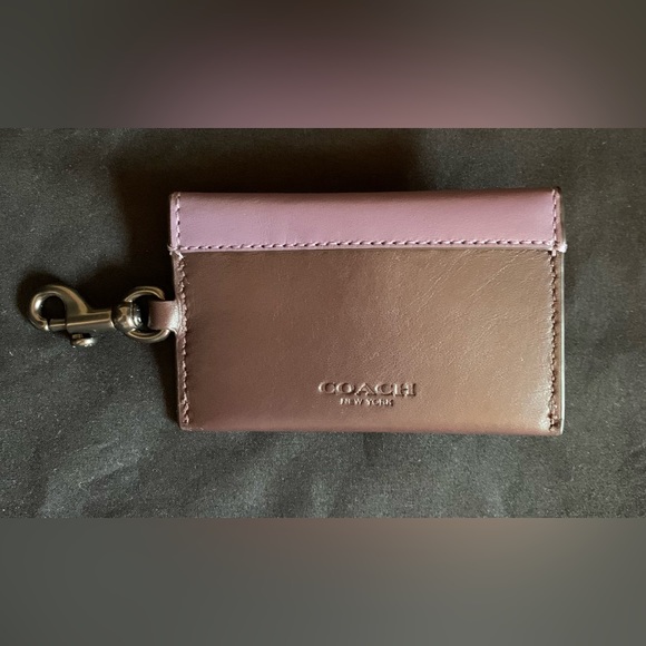 Coach Turnlock Card Case - Picture 4 of 8